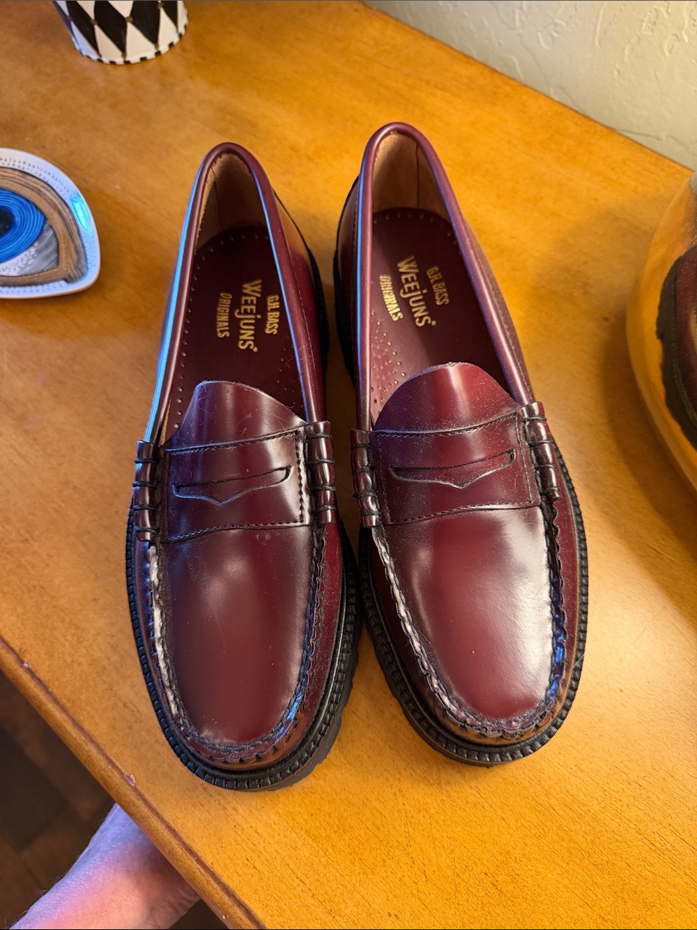G.H. Bass & Co. Burgundy Leather Penny Loafers/Never Worn! Men’s 7 women’s 9